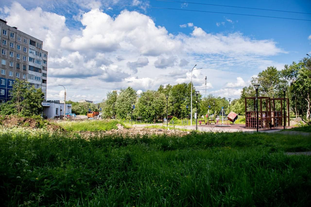 Наливайку на улице Шабалина в Мурманске отменили — участок станет парковой зоной