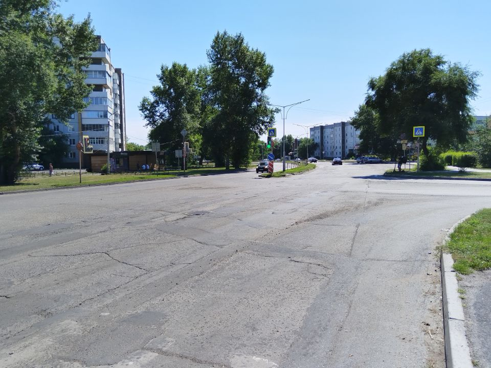 У детской поликлиники в Абакане оборудуют пешеходный переход после ремонта улицы