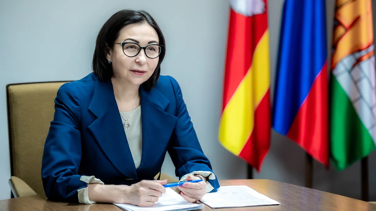 Главы Екатеринбурга и Челябинска подписали соглашение на выставке «Иннопром»