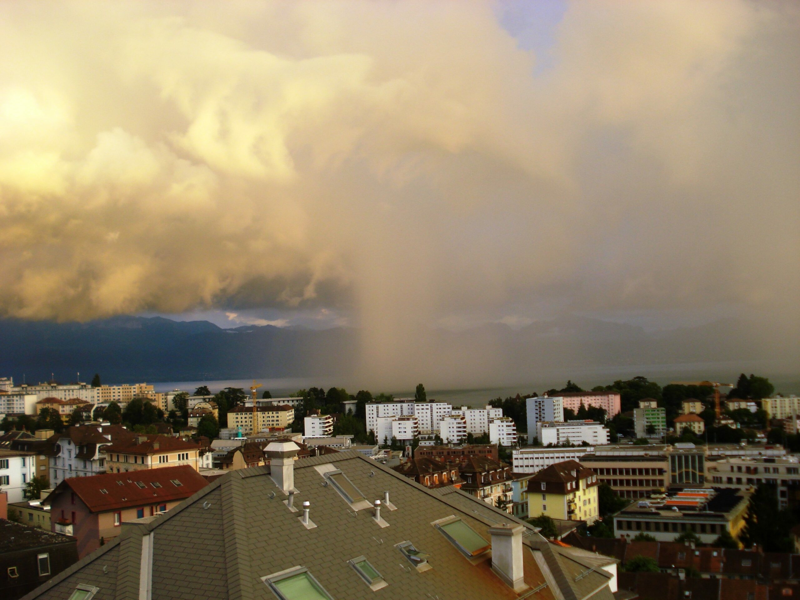 Вильфанд спрогнозировал увеличение количества смерчей в России