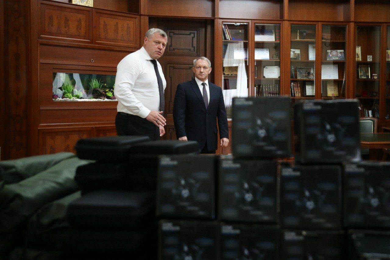 Игорь Бабушкин передал астраханским пограничникам спецтехнику