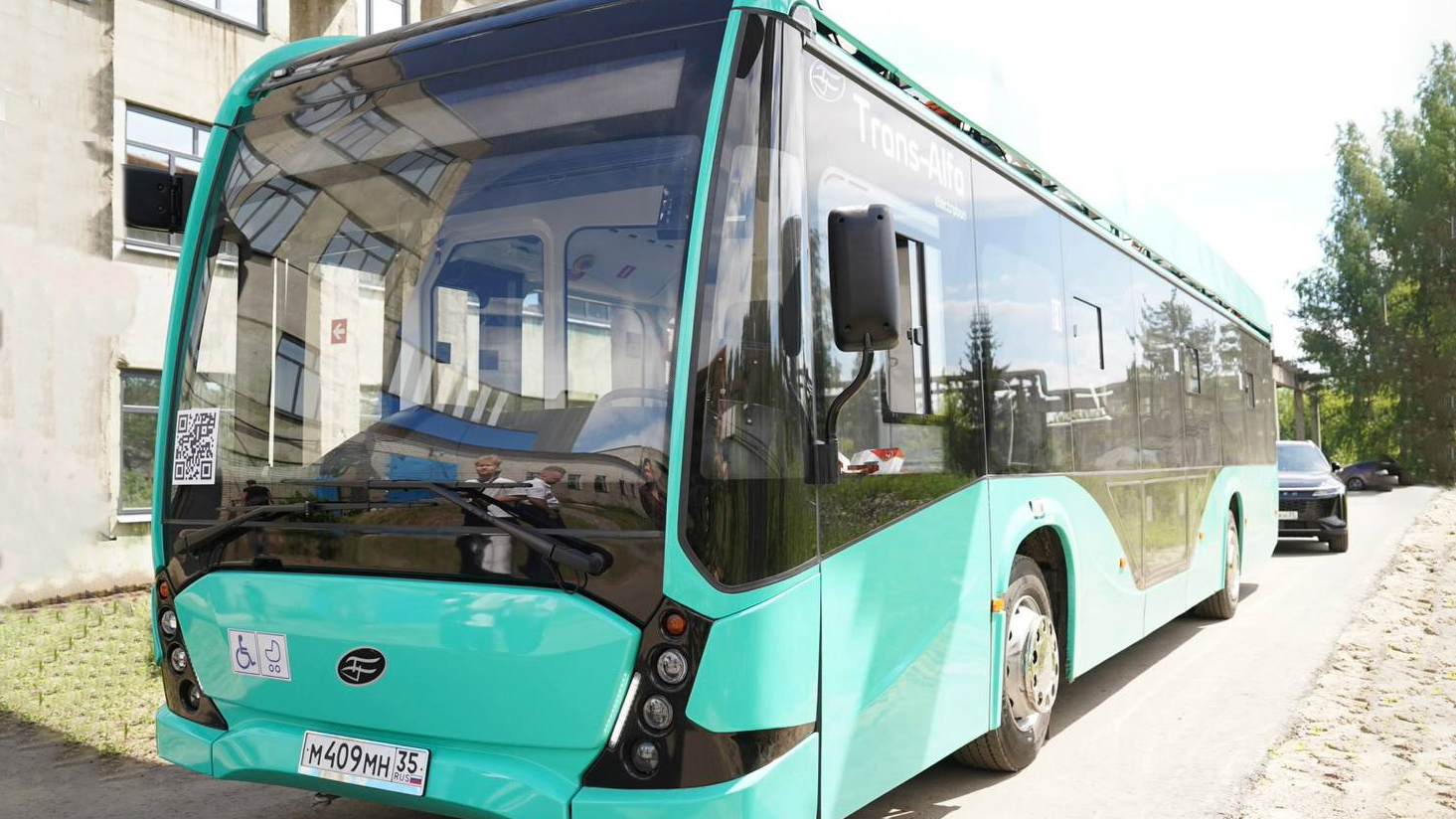 Вологодский завод «Транс-Альфа» передаст Петербургу 28 электробусов