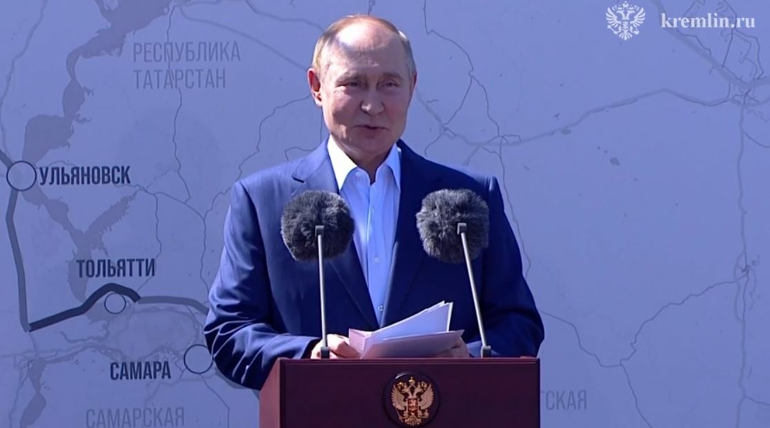 Путин торжественно открыл последний участок трассы М-11 Москва — Петербург