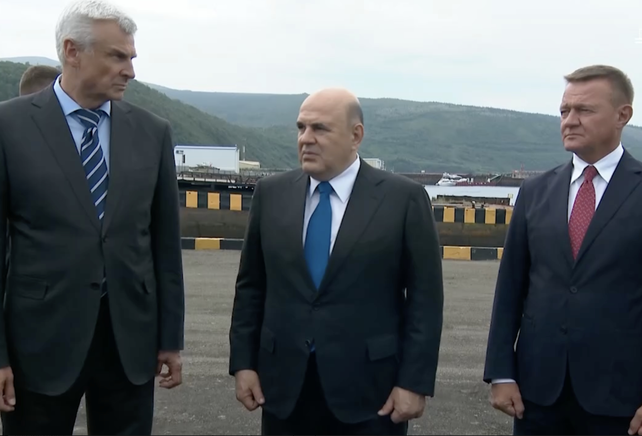 Мишустин ожидает расписанного по датам плана строительства морпорта в Магадане