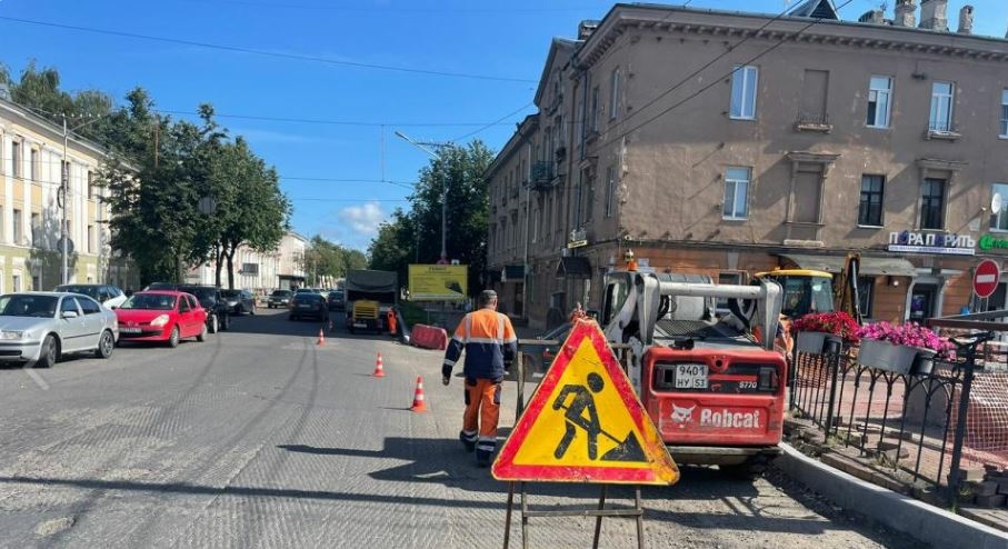 В новгородский бюджет добавят 50 млн на ремонт фасадов