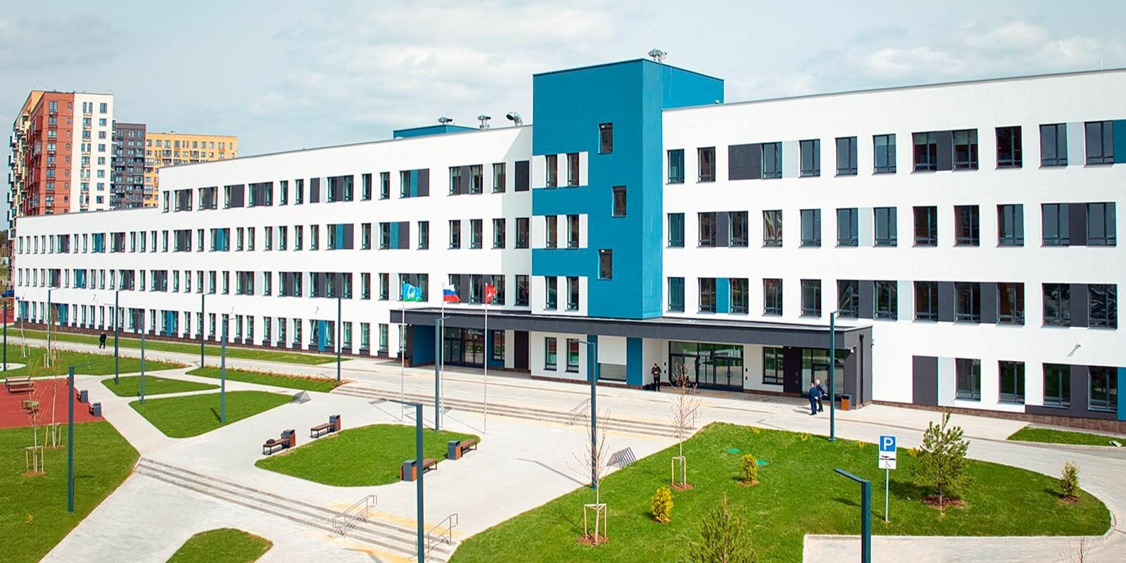 Школы и детские сады ТиНАО получили пять новых зданий