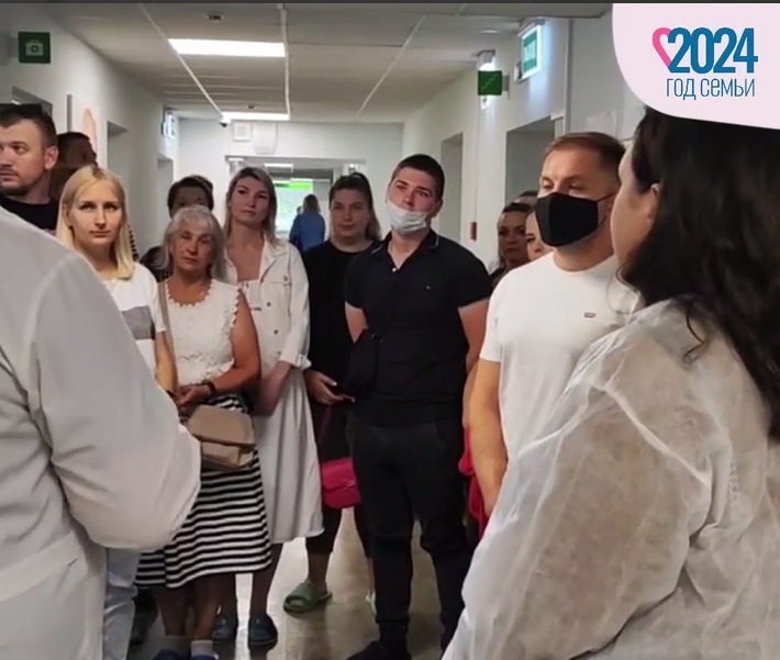 Будущие родители побывали на экскурсии в Новгородском перинатальном центре