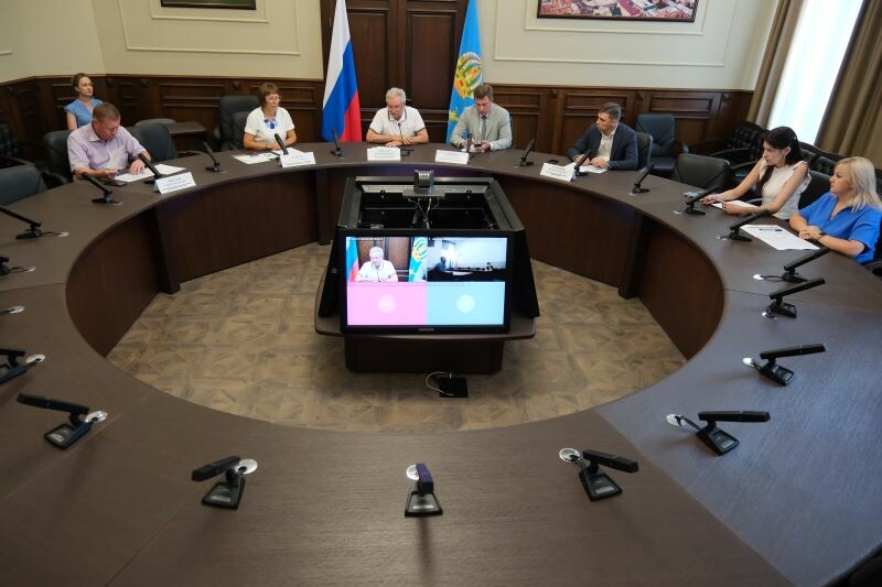 Представителям астраханских МУПов дали рекомендации по погашению долгов