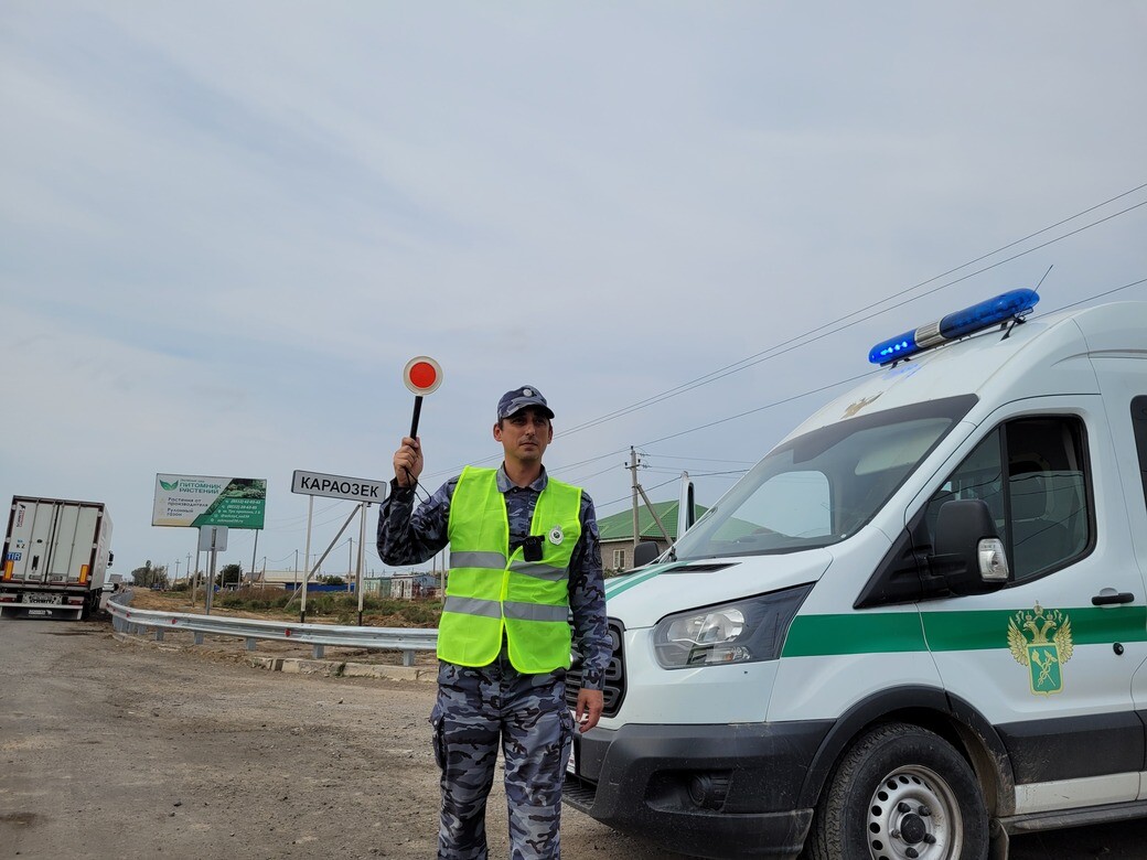 Число проверок грузовых машин астраханской таможней в июле выросло вдвое