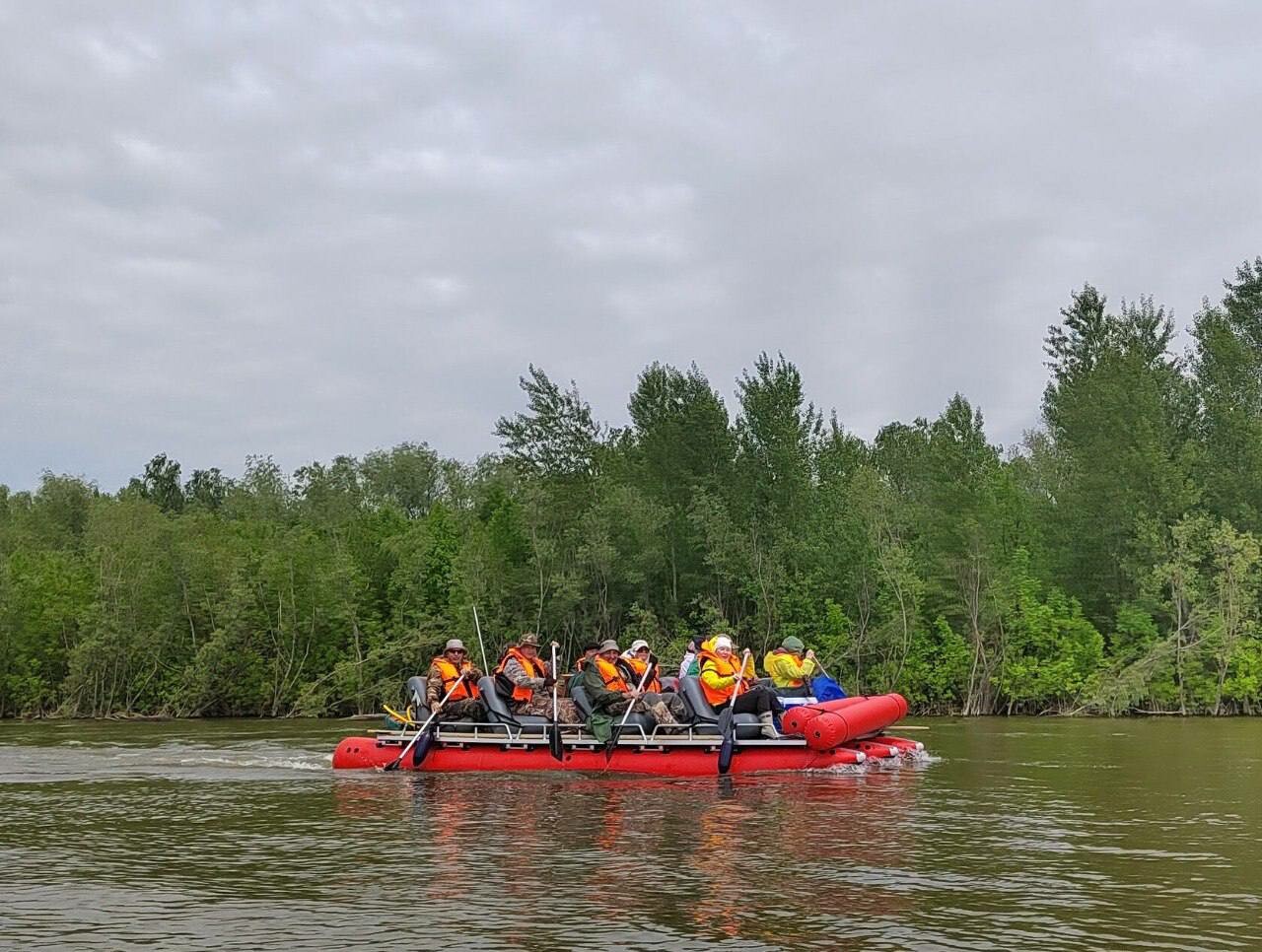 Астраханец развивает бизнес-проект по сплаву на плотах при господдержке 
