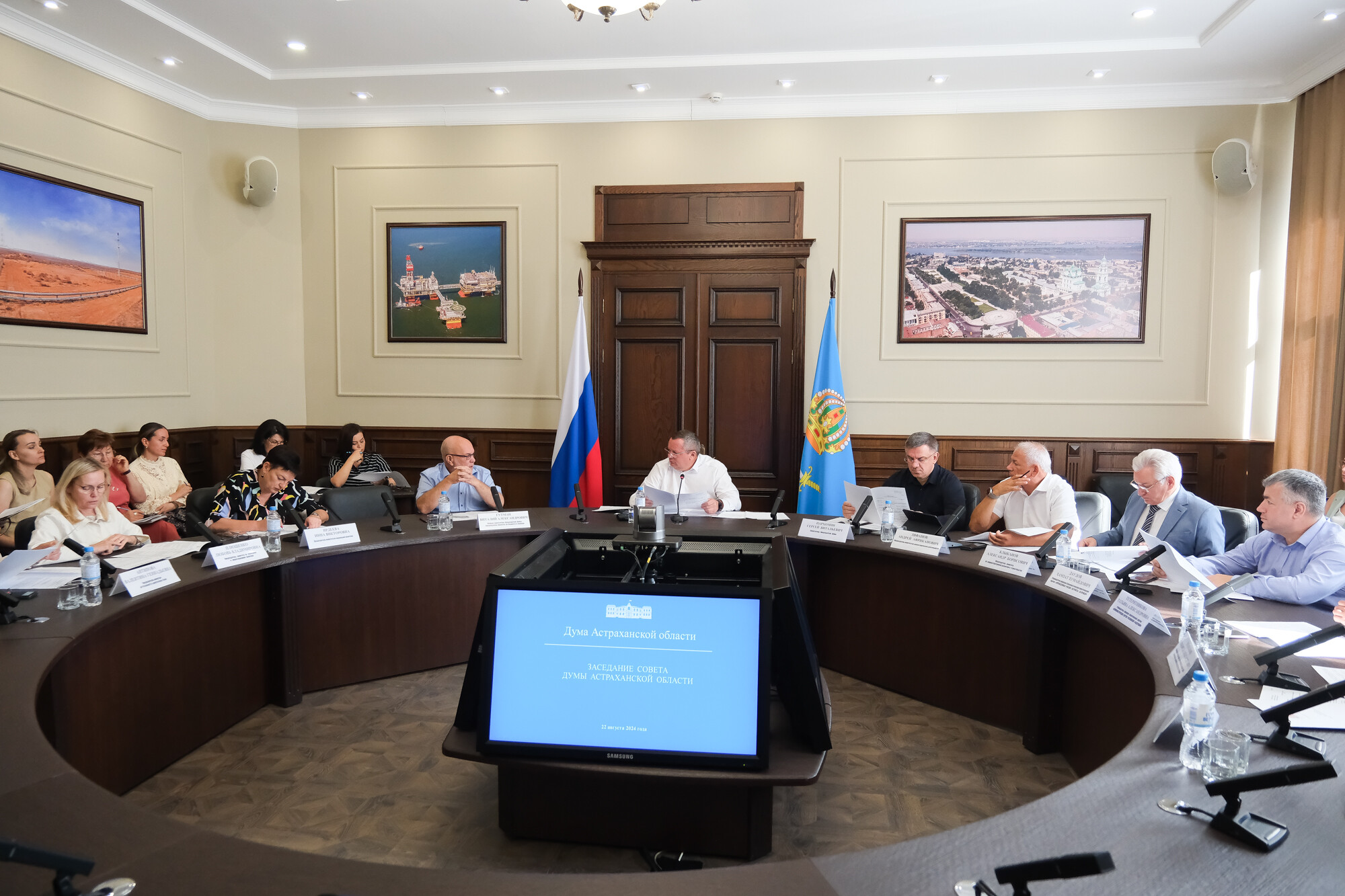 Заседание Совета Думы Астраханской области провел Игорь Мартынов 