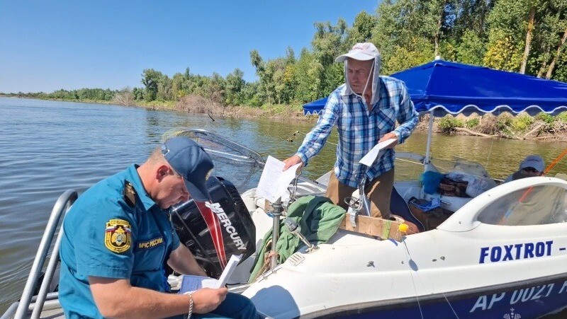 В Астраханской области проверили водителей маломерных судов