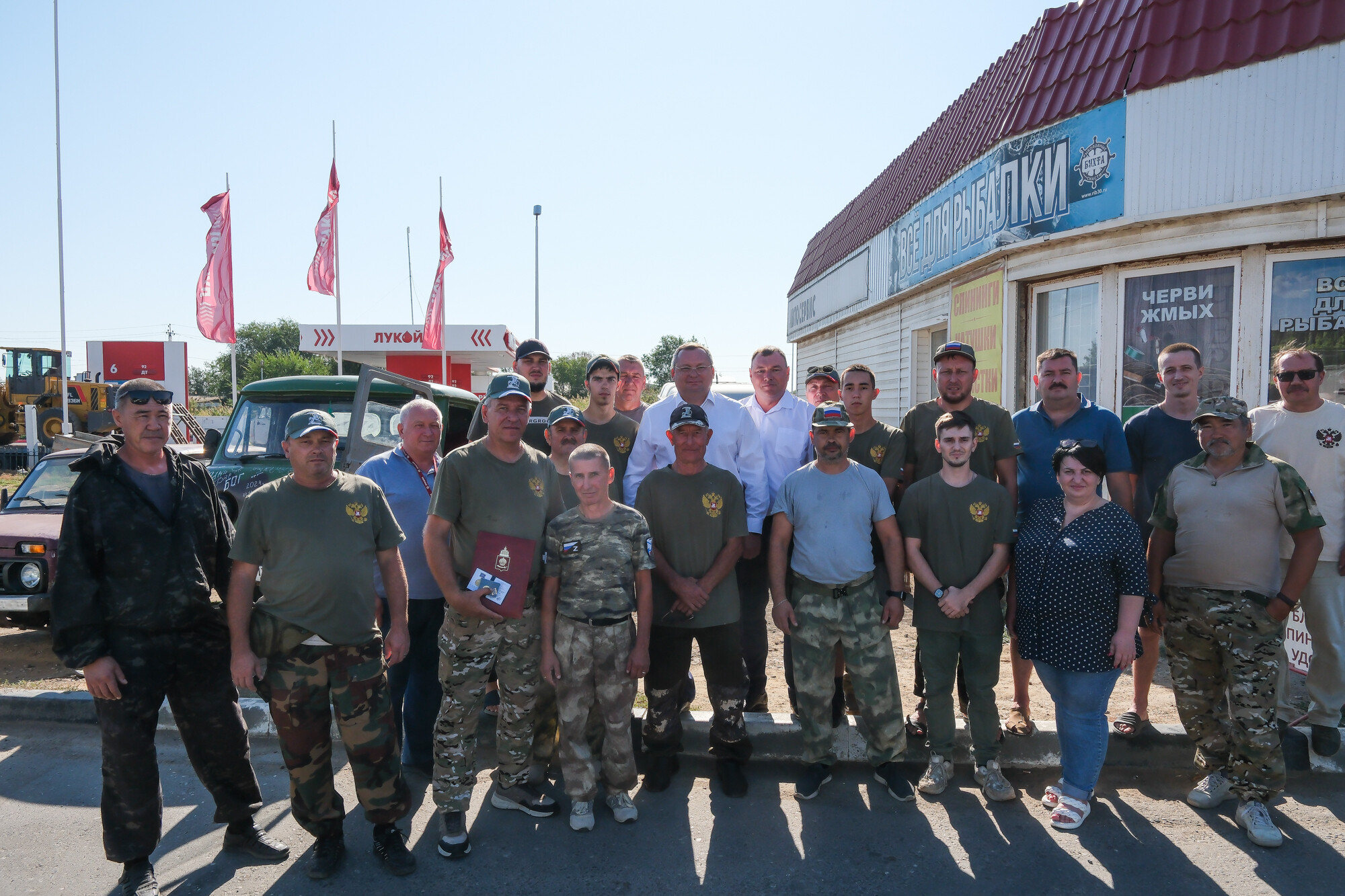 Очередную партию гуманитарной помощи отправили из Камызякского района в зону СВО