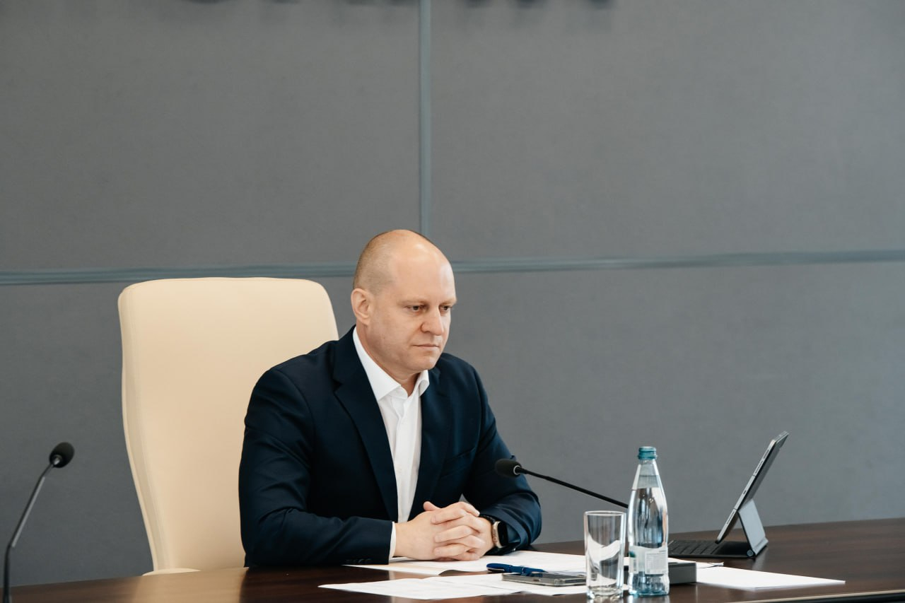 Красноцветов проверил обеспечение эвакуированных курян в&nbsp;лагере «Родник»