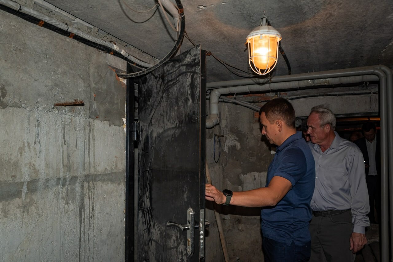 Состояние подвалов Курска оценил мэр города