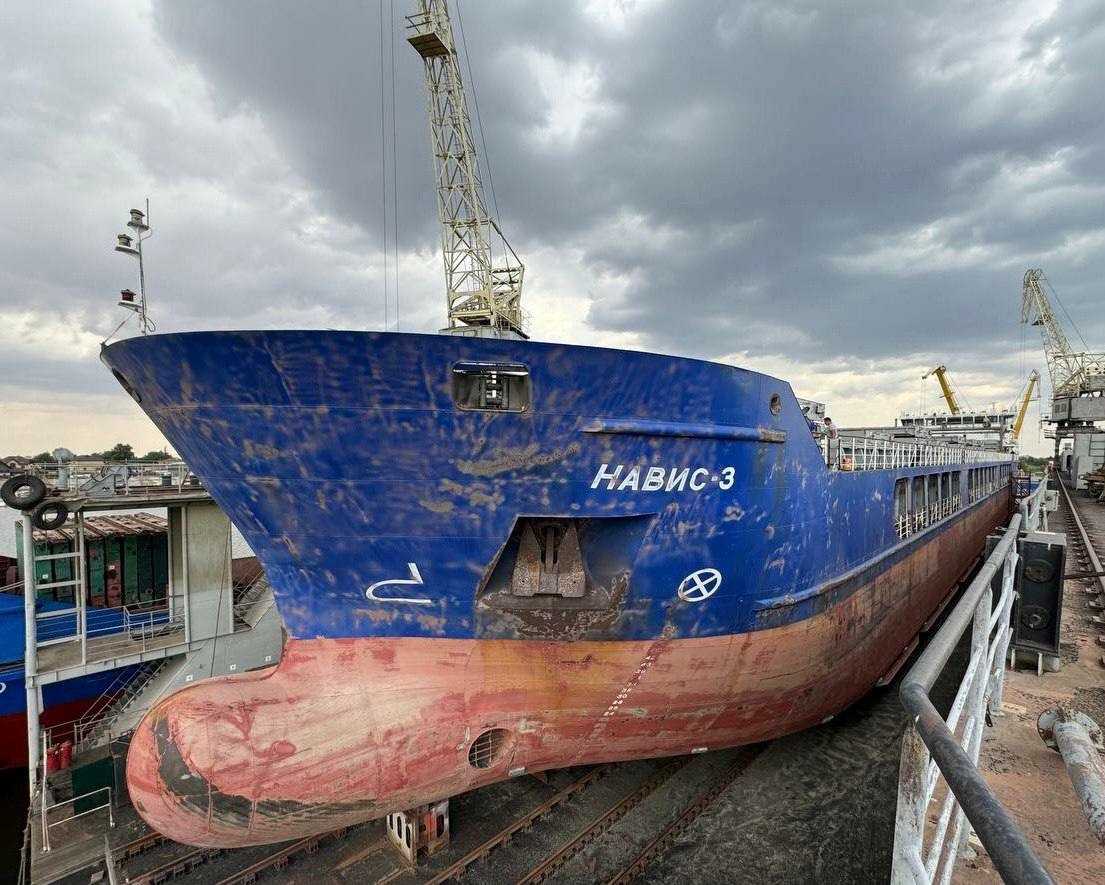 Ремонт сухогруза «Навис-3» начала астраханская верфь ОСК