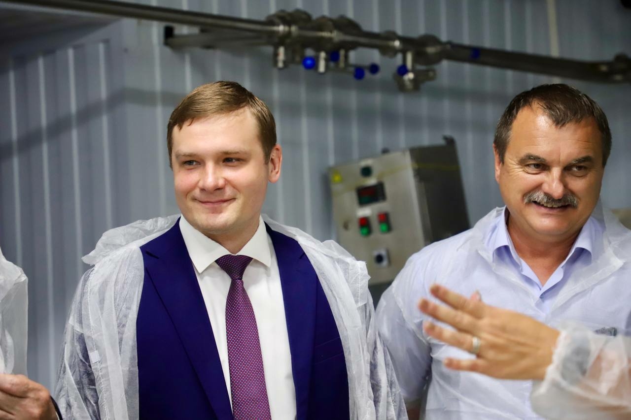 Коновалов, Шульгинов и Сокол побывали на производстве молочной продукции ООО «Сыродел»