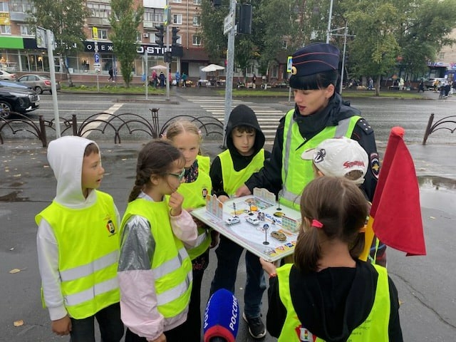 Сотрудники ГИБДД Тюменской области проверили дороги перед началом учебного года