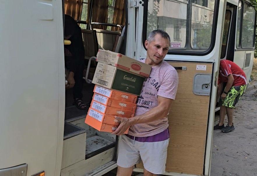 Астраханская область передала в Кременную пассажирский автобус