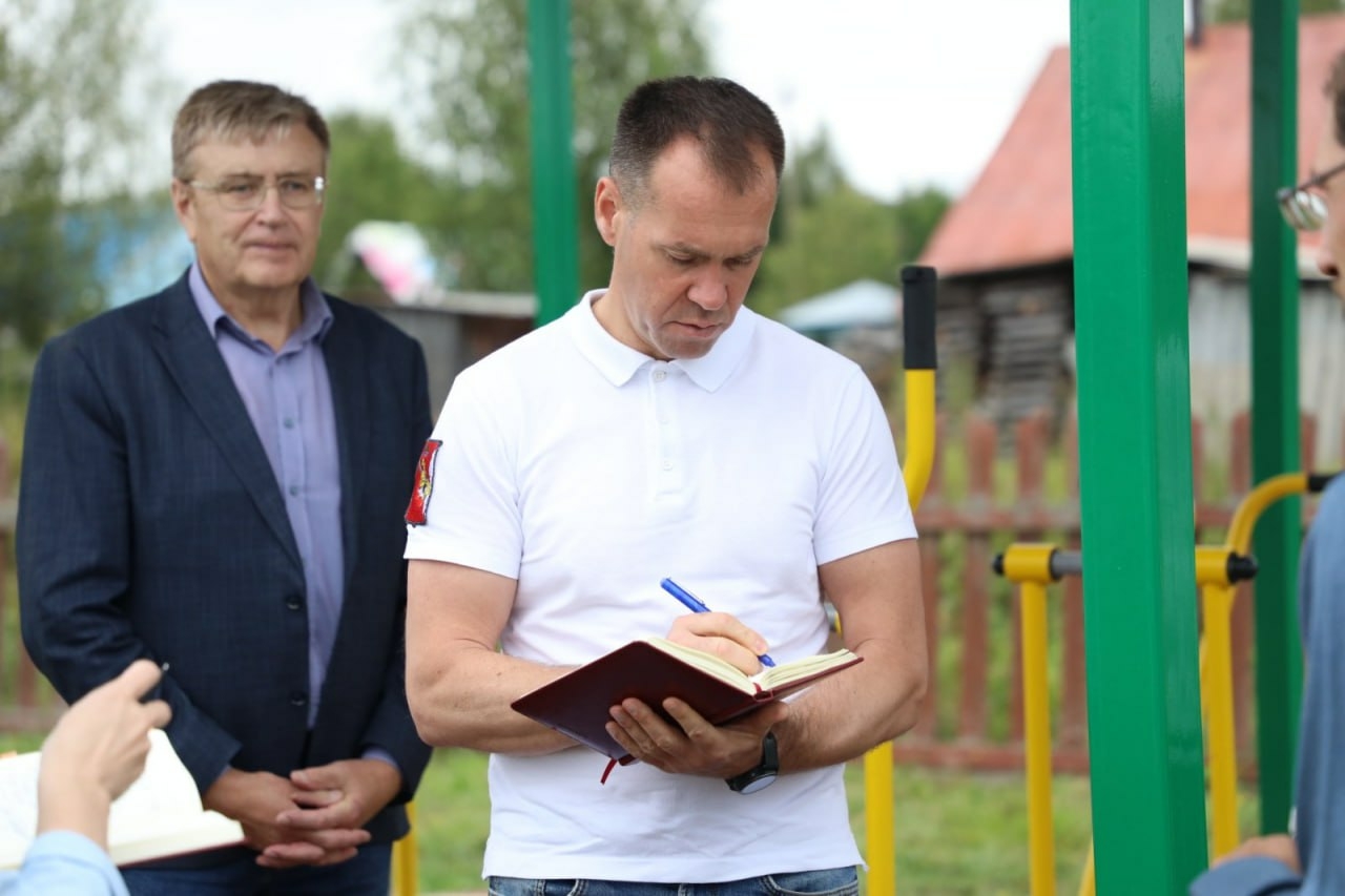 Сергей Жестянников оценил качество ремонта ФОК «Олимп» в Туровце