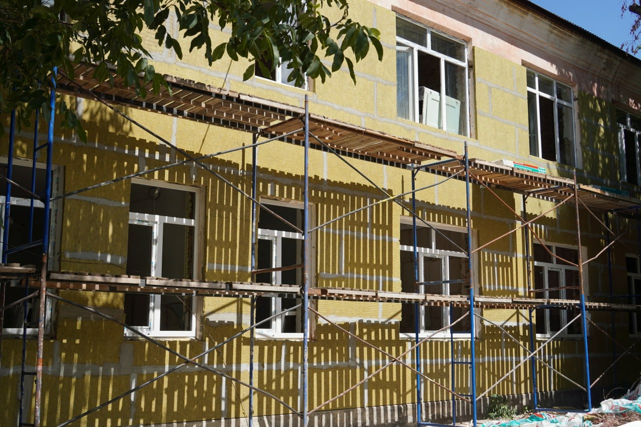 В Крымском районе Кубани в порядок приведут детскую поликлинику