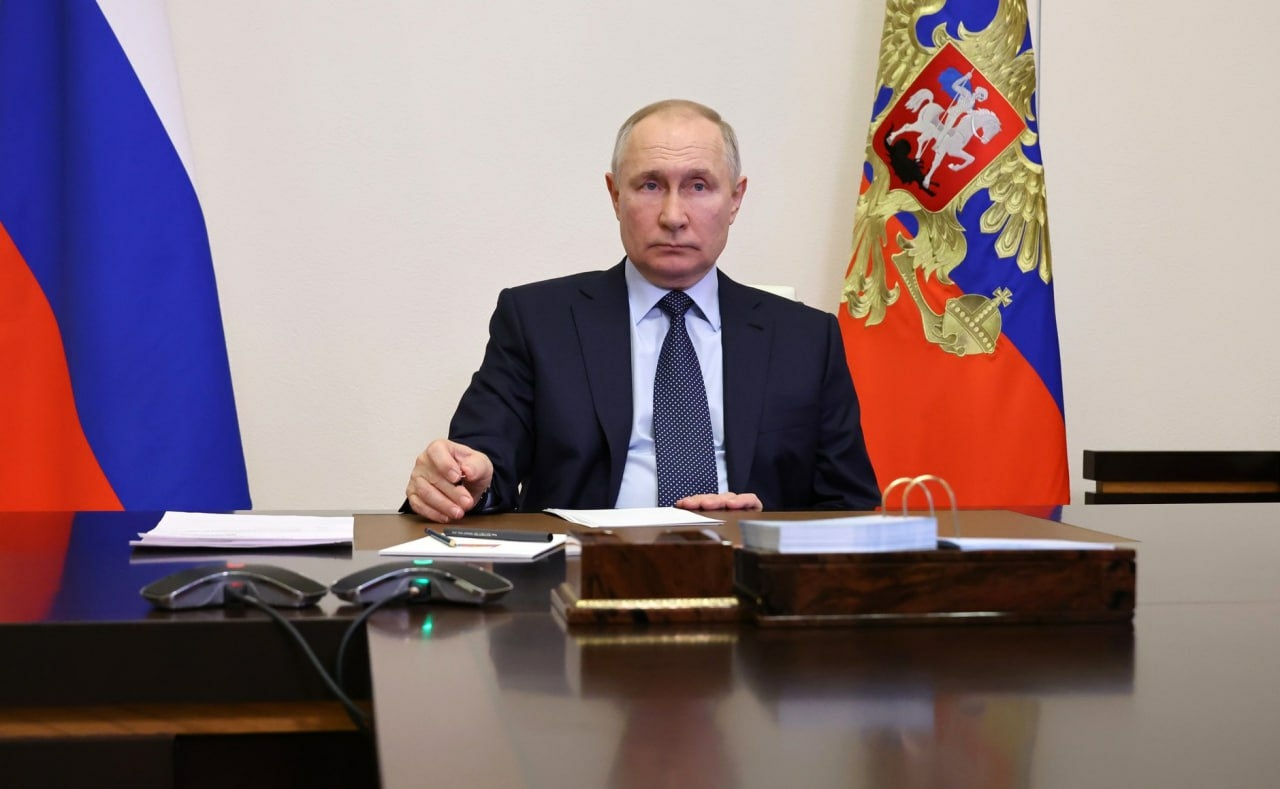 Berliner Zeitung: Путин не дает собой помыкать — в ответ на угрозы США он вытащил туз из рукава