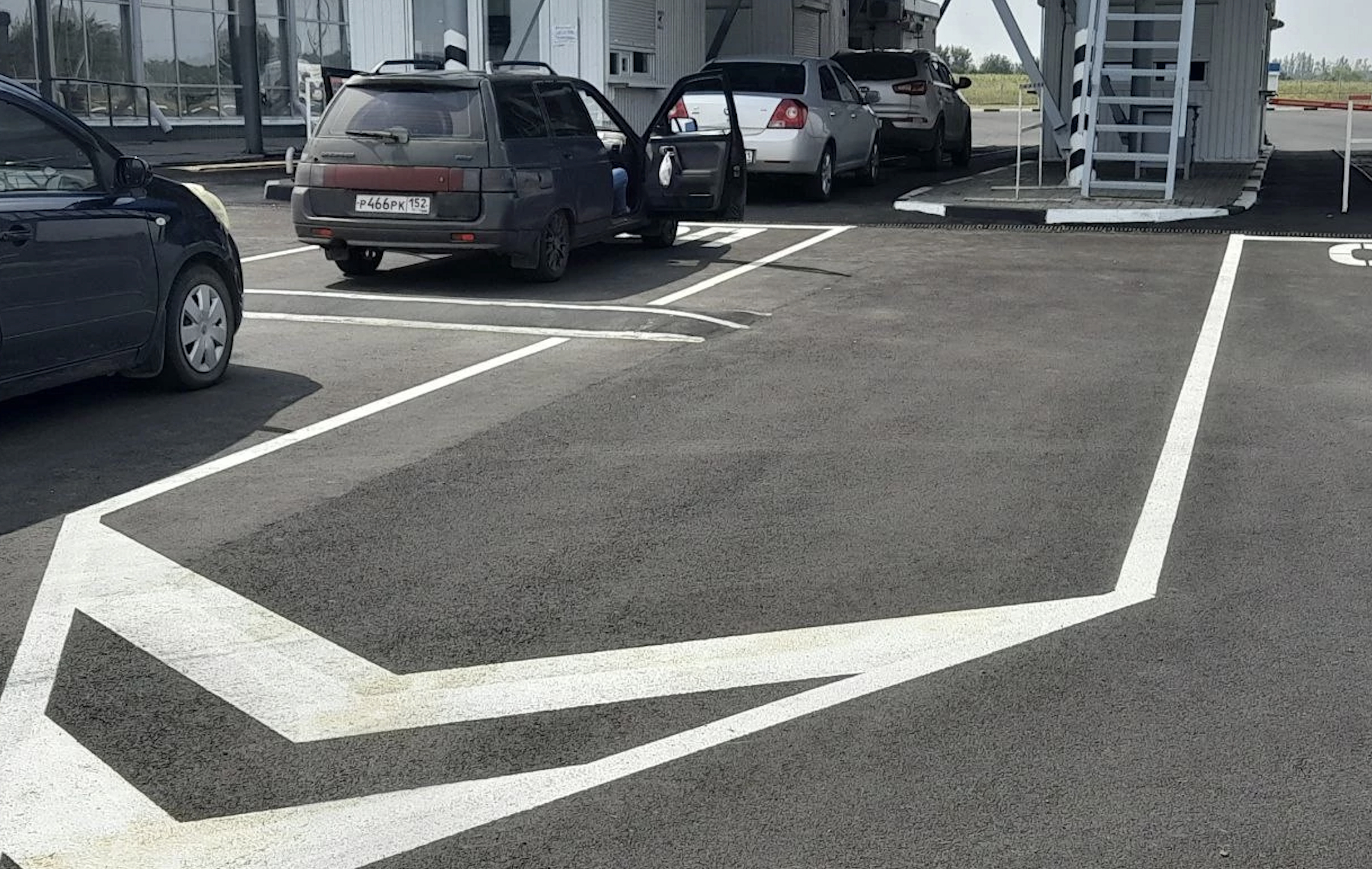 На границе с Азербайджаном снова заработал контрольно-досмотровой комплекс