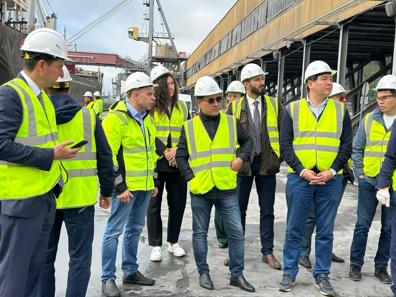 Мурманская область встретилась с главой Минтранса Казахстана Маратом Карабаевым