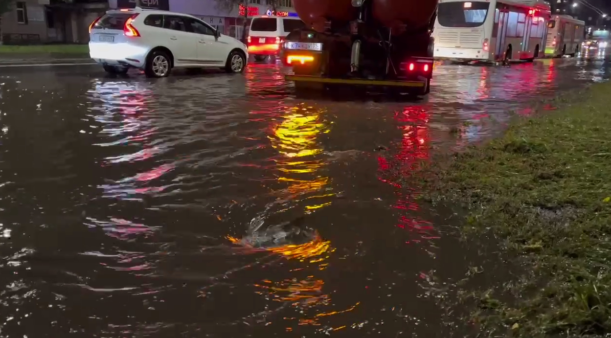 Вологду затопило после мощных проливных дождей