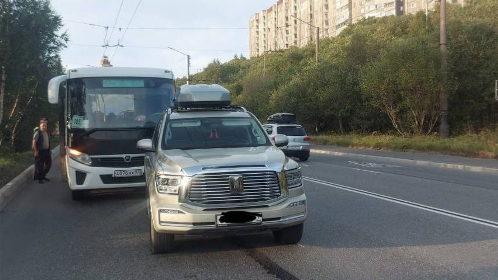 В Мурманске автобус столкнулся с «Танком»