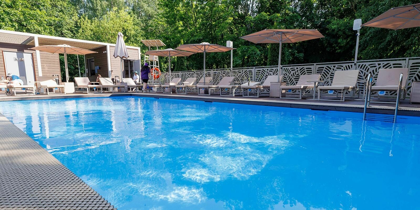 Количество открытых бассейнов в Москве увеличат до 125