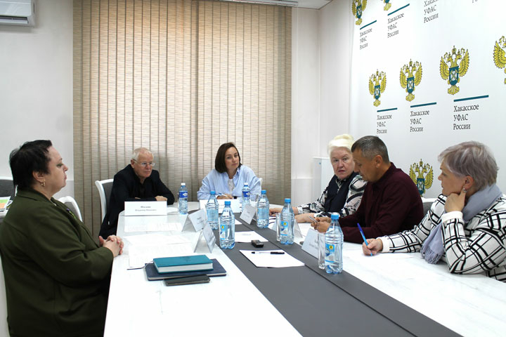 В Хакасском УФАС обсудили проблемы реализации национальных проектов