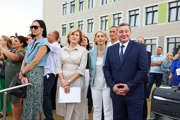 Две школы на тысячу мест открылись в Волгоградской области