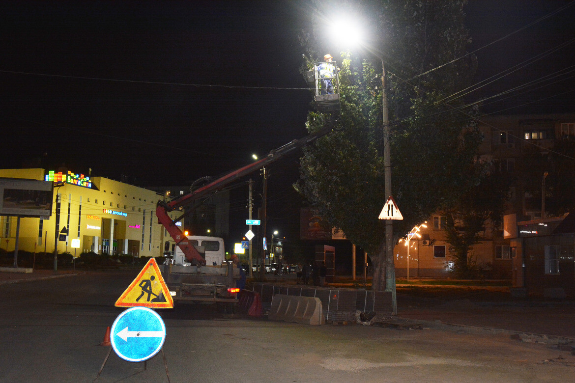 Новое освещение установлено на проезде Воробьева в Астрахани