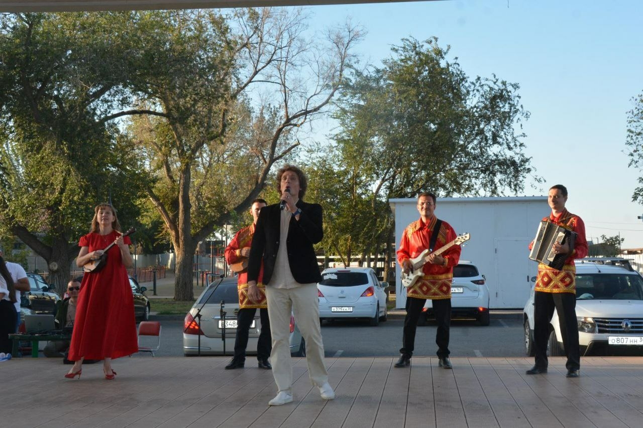 День города отмечают в районах Астрахани