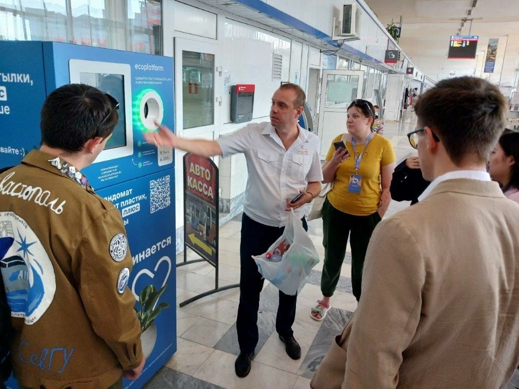 Сотрудники ПривЖД провели экскурсию для участников форума «БерегА» в Астрахани 