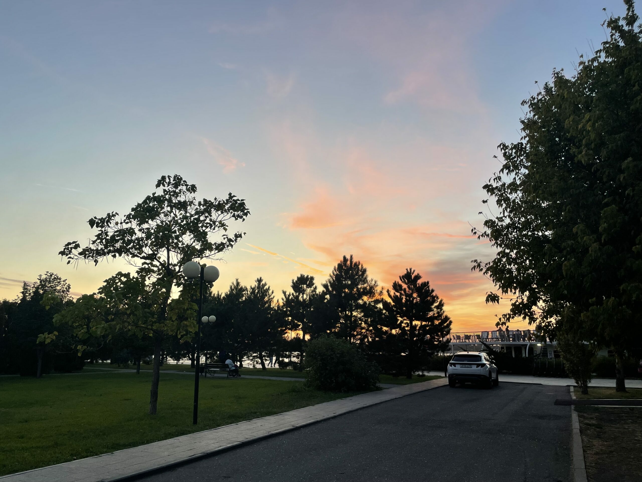 Синоптики сообщили, что в Астрахани температура осенью оказалась выше обычных значений