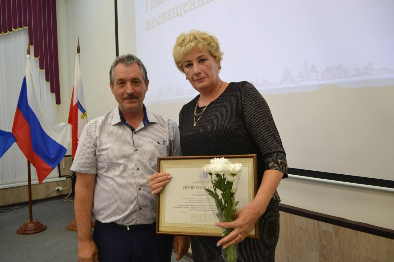 Астраханцам рассказали о династии учителей длиной в столетие