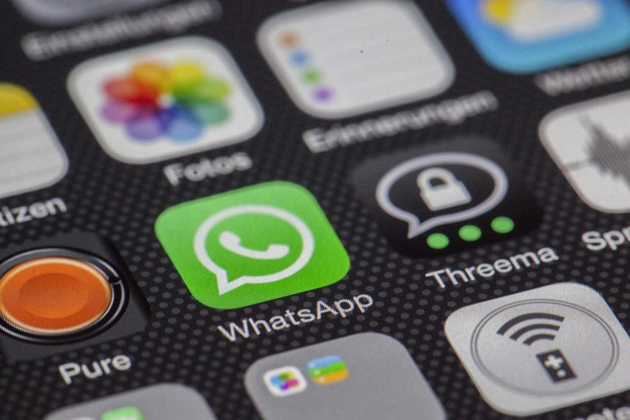 WhatsApp* могут заблокировать в России
