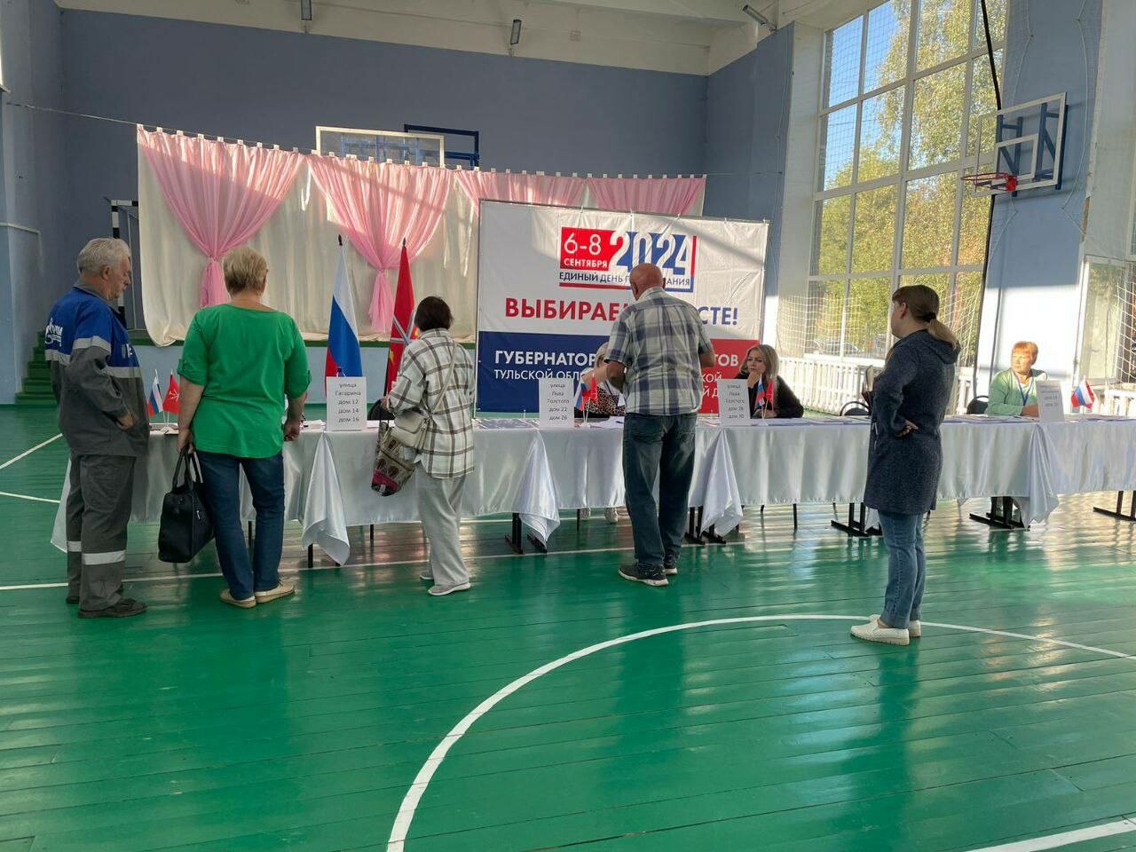 Выборы губернатора и депутатов начались в Тульской области