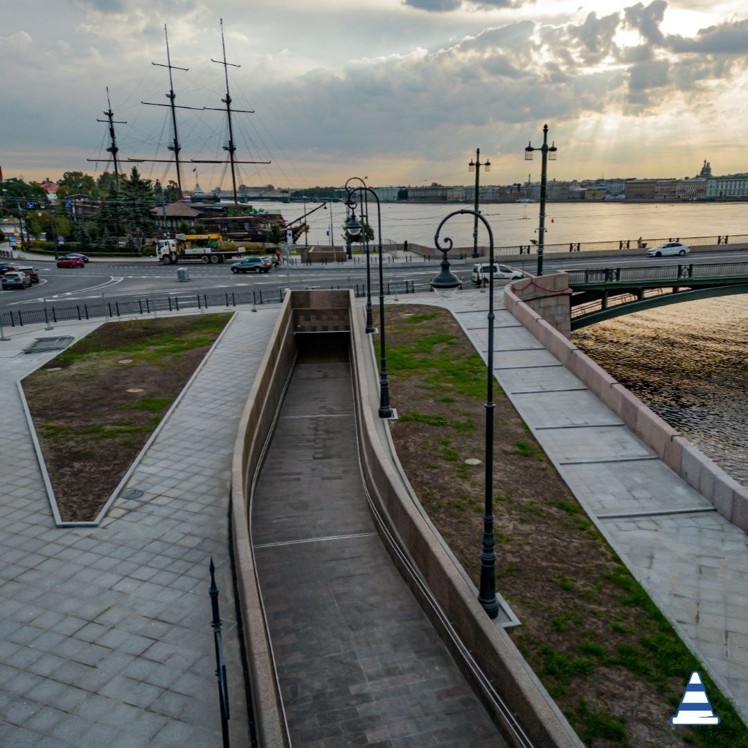 В Петербурге открылся новый пешеходный тоннель с подогревом