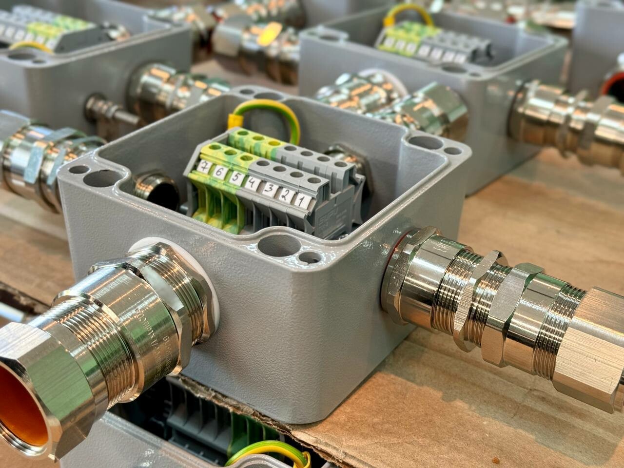 Производство взрывозащищенного оборудования запустили в Луганске