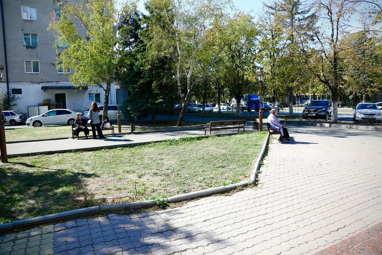 В Черкесске до конца года благоустроят сквер защитников на пр. Ленина