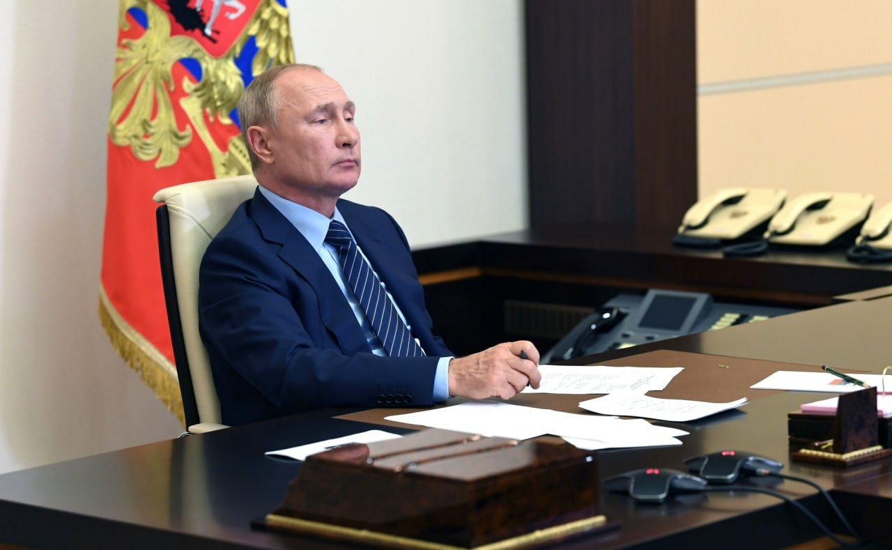 Baidu: пощечина от Кремля — поведение Путина перед 9 Мая вызвало негодование в EC
