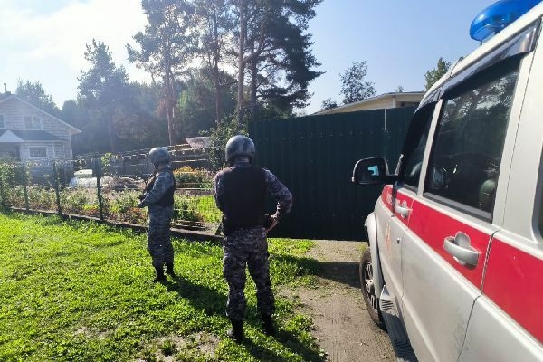 Росгвардейцы Ленинградской области спасли жизнь мужчине с инсультом