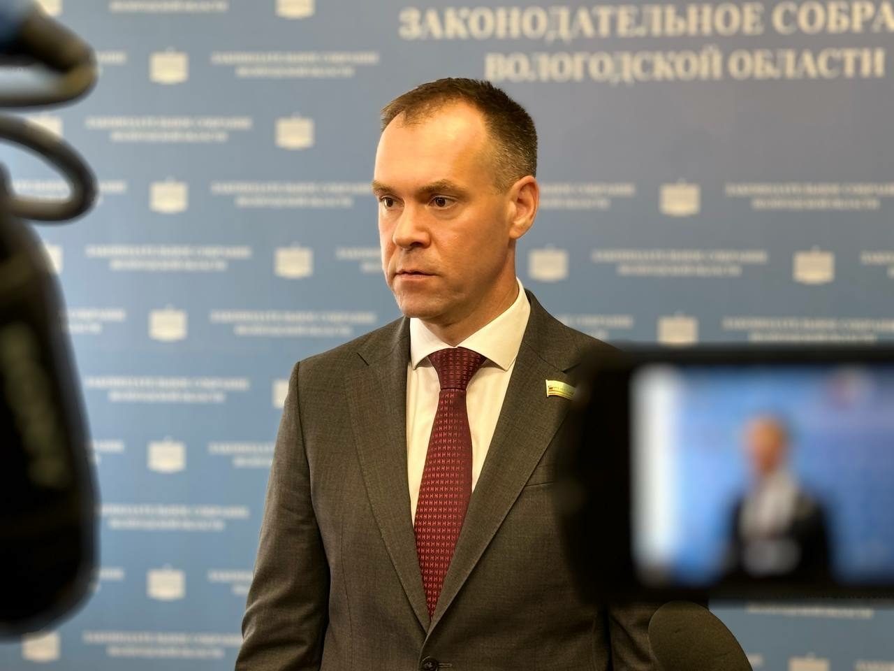 Сергей Жестянников: вологодский ЗакС начал первую сессию в обновленном составе