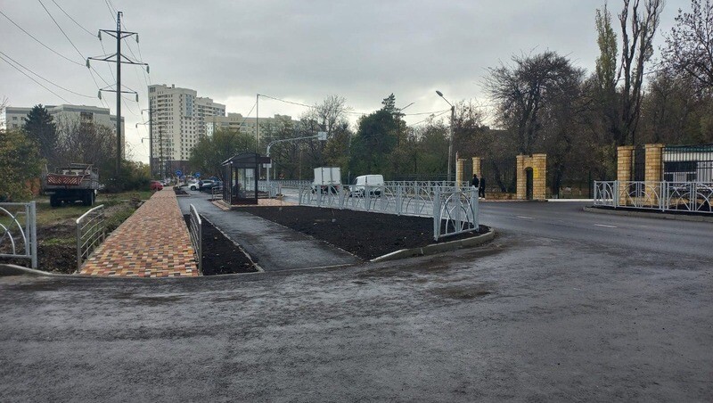 Тротуар обновили на участке по улице Ленина в Ставрополе