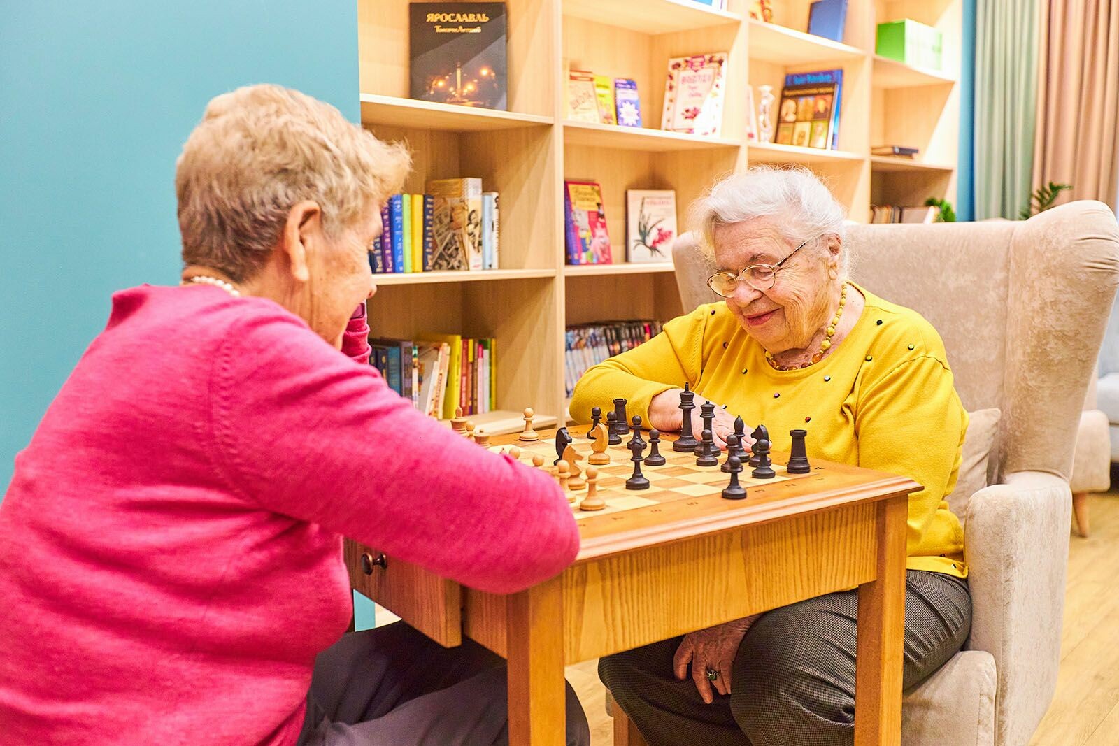 Более 130 центров московского долголетия откроют в течение года