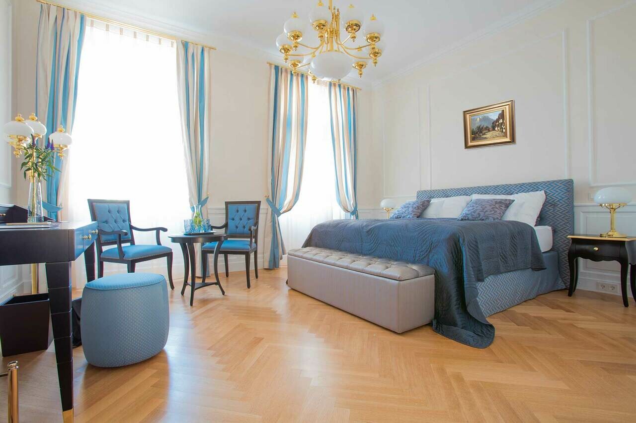 Отели AZIMUT в Угличе и Ростове выставили на торги