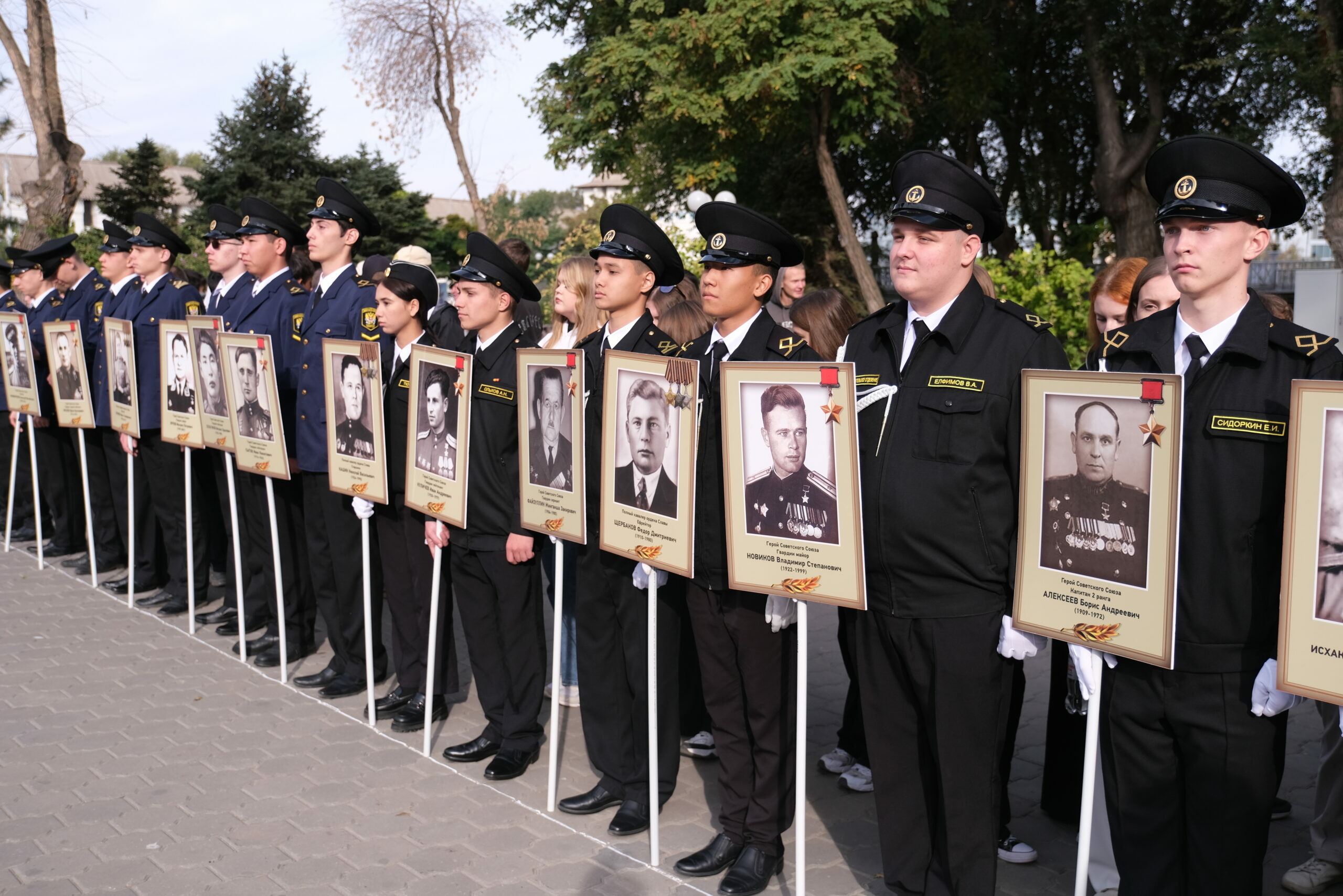 В Астрахани отметили 82-ю годовщину третьего формирования 28-й Краснознаменной Армии